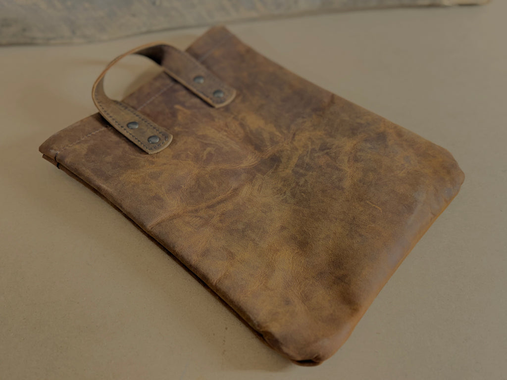 HANDEMADE LEATHER AMMO BAG - SPLIT PLANK BROWN - BLANK PATCH